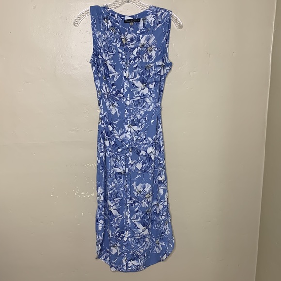Rose & Olive Dresses & Skirts - ROSE & OLIVE Shirt Dress Blue White Floral Button Front Belted Sleeveless XS